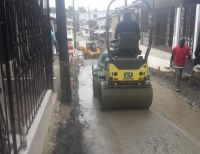 Avanza pavimentación en el barrio La Independencia con apoyo de la comunidad