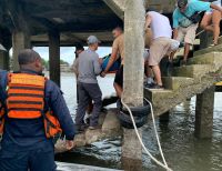 La Armada de Colombia evacuó a adulto mayor en Juanchaco