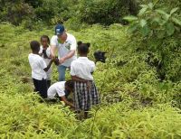 Niños de La Brea quieren salvar la quebrada El Pozo en Buenaventura