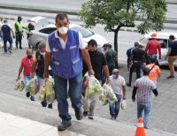 Canales para recaudar ayudas humanitarias seguirán habilitados, anunció la gobernadora del Valle, Clara Luz Roldán