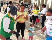 Venezolanos en Buenaventura reciben asistencia humanitaria de la Alcaldía Distrital