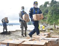 Unidades de la Armada de Colombia llevaron nuevas ayudas humanitarias a Chucheros en Bahía Málaga, Buenaventura