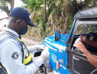 La Secretaría de Tránsito realiza controles viales permanentes en la carretera Simón Bolívar