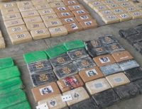 La Armada de Colombia incautó un semisumergible cargado con clorhidrato de cocaína en zona rural marítima de Buenaventura