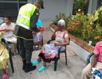 La Policía realizó en Buenaventura la acción social denominada "Ahijados Felices en Navidad”