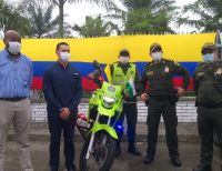 15 motocicletas para la Policía, entregó el Ministro del Interior en Buenaventura