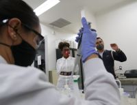 El Minciencias asignará beneficios tributarios por 1.9 billones a proyectos relacionados con investigación, desarrollo e innovación en el país