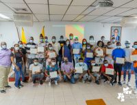 Se certificaron 20 emprendedores del sector Peluquero y Barbero del programa Jóvenes Resilientes en el Distrito de Buenaventura