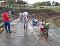 Se realizó jornada de limpieza a escenarios deportivos del polideportivo El Cristal en Buenaventura