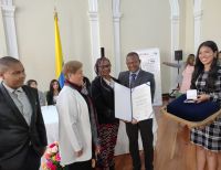 La gestora social de Buenaventura Edith Obando Angulo, recibió reconocimiento de la Comisión de Equidad de Género del Congreso de la República