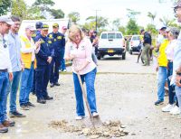 La Gobernadora del Valle dio inicio a la segunda fase de la obra de pavimentación de la vía Ladrilleros - La Barra en Buenaventura