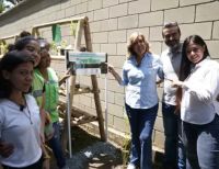 La huerta escolar ‘Mi Cajita de Té’ en la comuna 6 de Cali, un espacio que florece con los Gestores Ambientales de la Gobernación del Valle