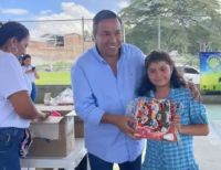 El ‘Carnaval por la Paz 2022’ llevó alegría a 1.350 niños víctima del conflicto con regalos de Navidad