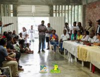 El alcalde distrital de Buenaventura, Víctor Hugo Vidal y secretarios del despacho escucharon a los moradores del sector de Zaragoza