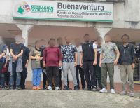 Fue interceptada en la bahía interna de Buenaventura una lancha con 21 migrantes asiáticos