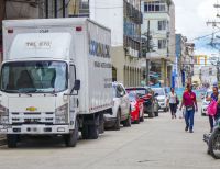 Llamado de atención a conductores y contratista de la obra en la calle Segunda