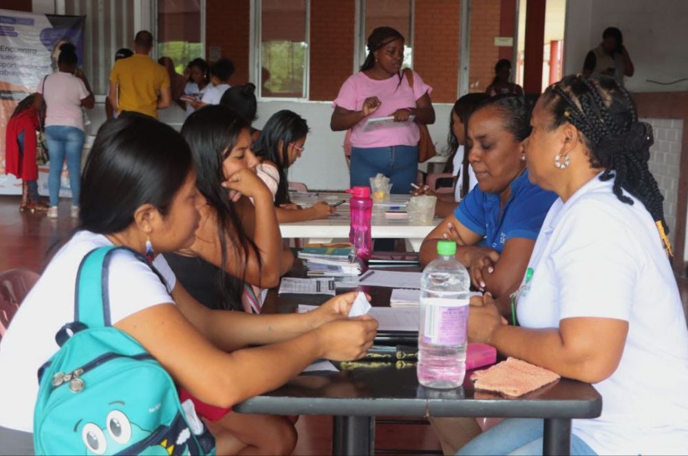 150 personas desplazadas fueron beneficiadas con Feria de Servicios de la Alcaldía Distrital de Buenaventura