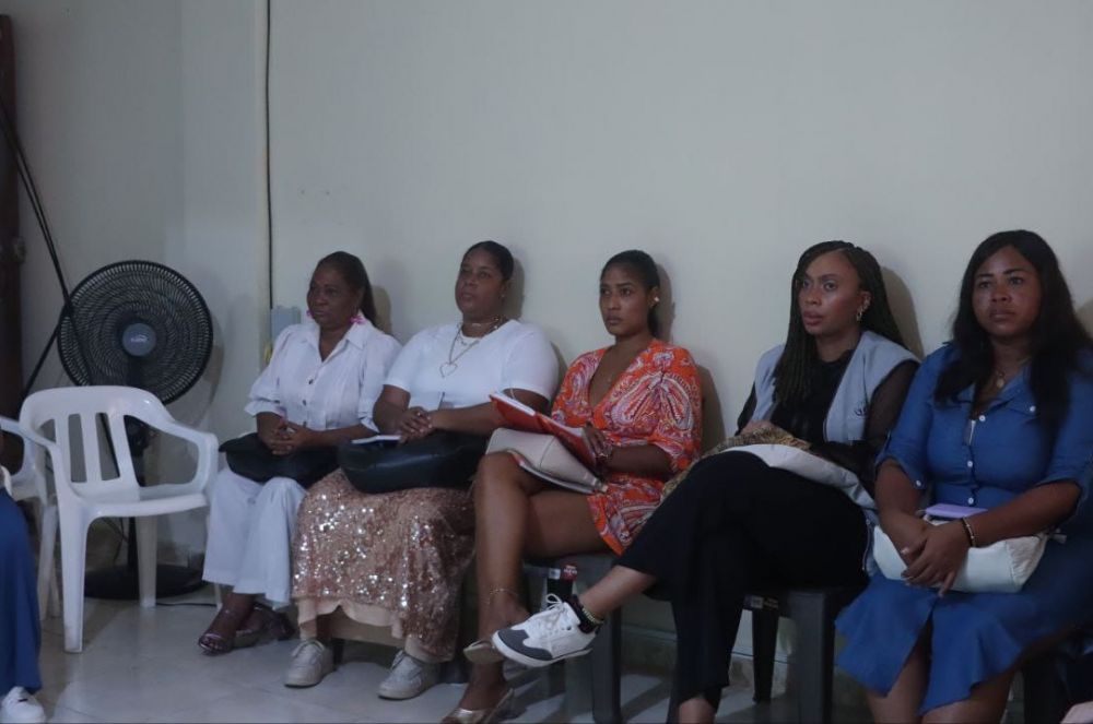 La Alcaldía Distrital recibe apoyo de cooperantes italianos para la adecuación de la Casa para la Mujer en Buenaventura