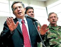 No bajar la guardia en Buenaventura, urgió Presidente Uribe a la Fuerza Pública