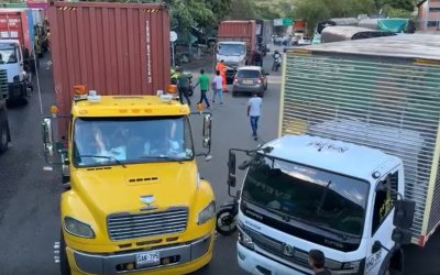 Comité Intergremial de Buenaventura exige al Gobierno nacional poner fin a los bloqueos en el corredor vial Buenaventura - Buga
