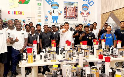 Alianza entre la Alcaldía de Buenaventura y la Fundación Afropacífico forma a 40 jóvenes en barbería