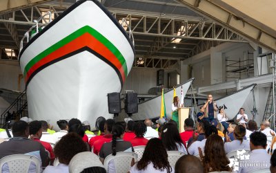 El SENA entregó siete embarcaciones híbridas y formaliza la sede más grande del Pacífico en Buenaventura