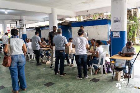 El CNE define plazos para la postulación de testigos electorales en la segunda vuelta presidencial en Colombia