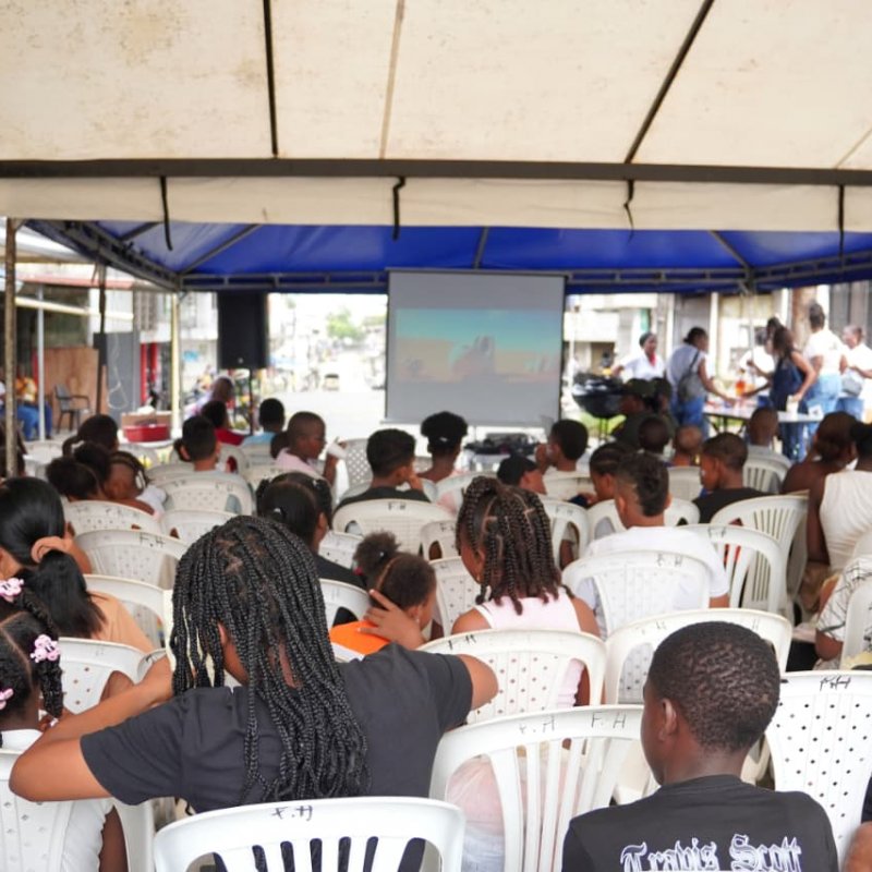 Cine al barrio 9